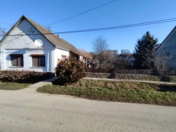 Eladó családi ház, Székelyszabar 4 szoba 97 m² 13 M Ft