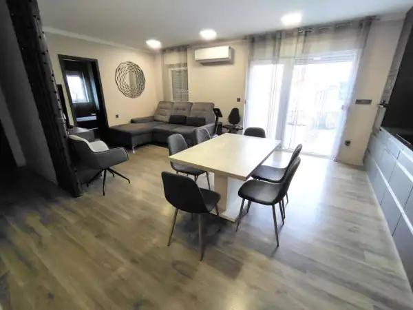 Eladó téglalakás, Mohács 5 szoba 114 m² 79 M Ft