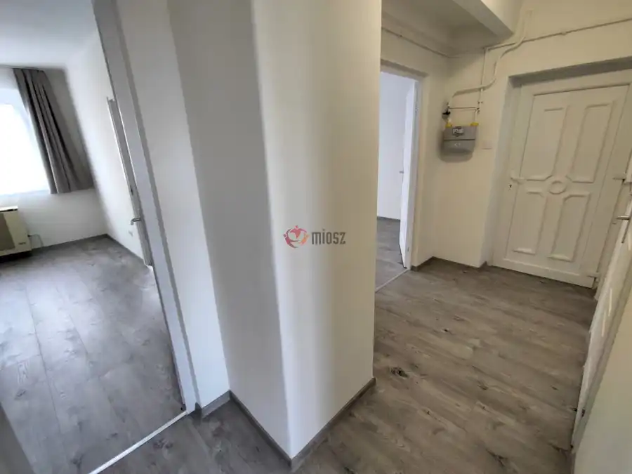 eladó téglalakás, Mohács