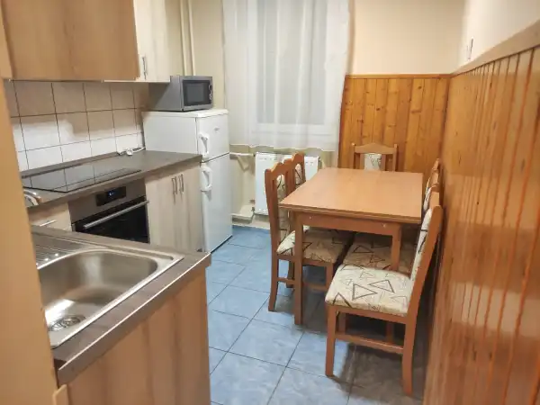 Kiadó panellakás, Mohács 3 szoba 59 m² 120 E Ft/hó